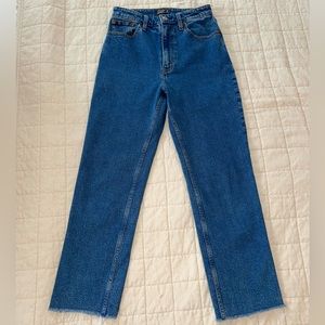 Abercrombie Zoe Natural Rise Ankle Straight Jeans